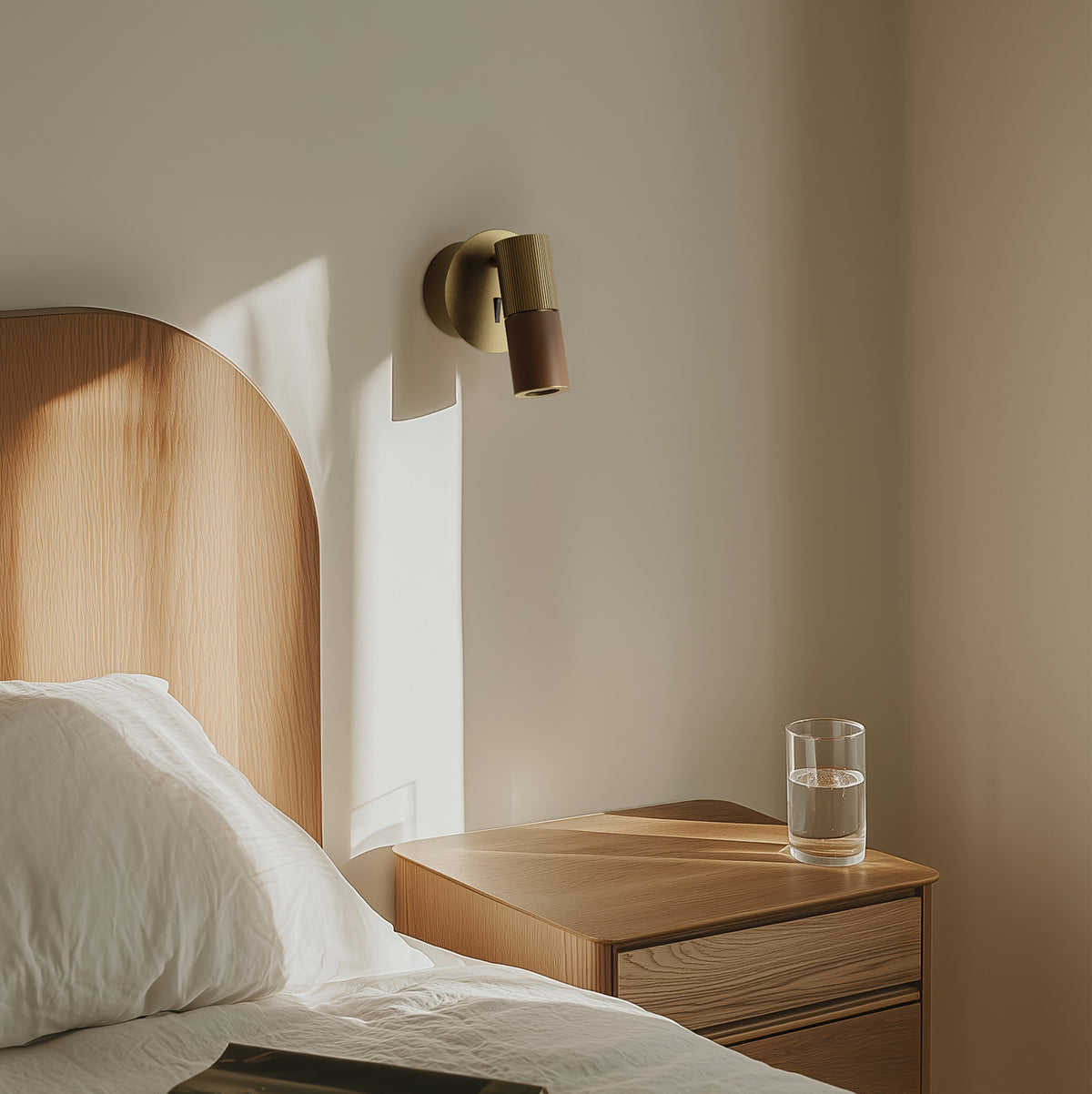 Tura Wall Lamp, image: Aromas