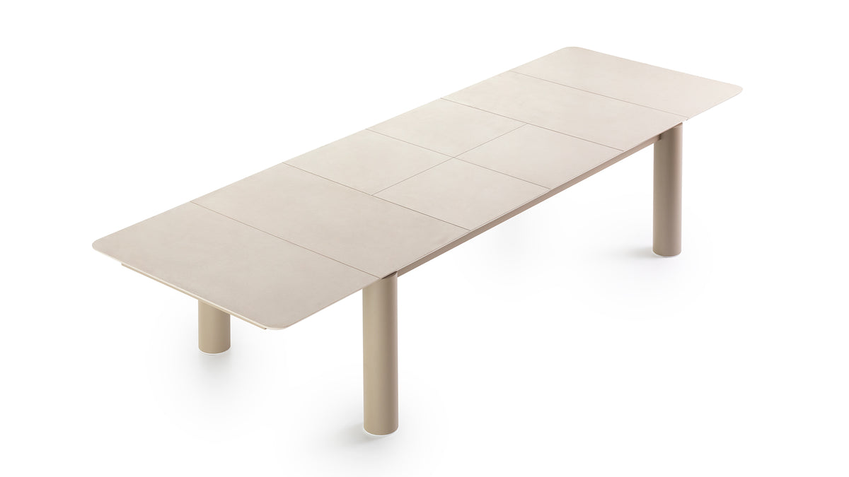 Bosc extendable dining table, image: Gandia Blasco
