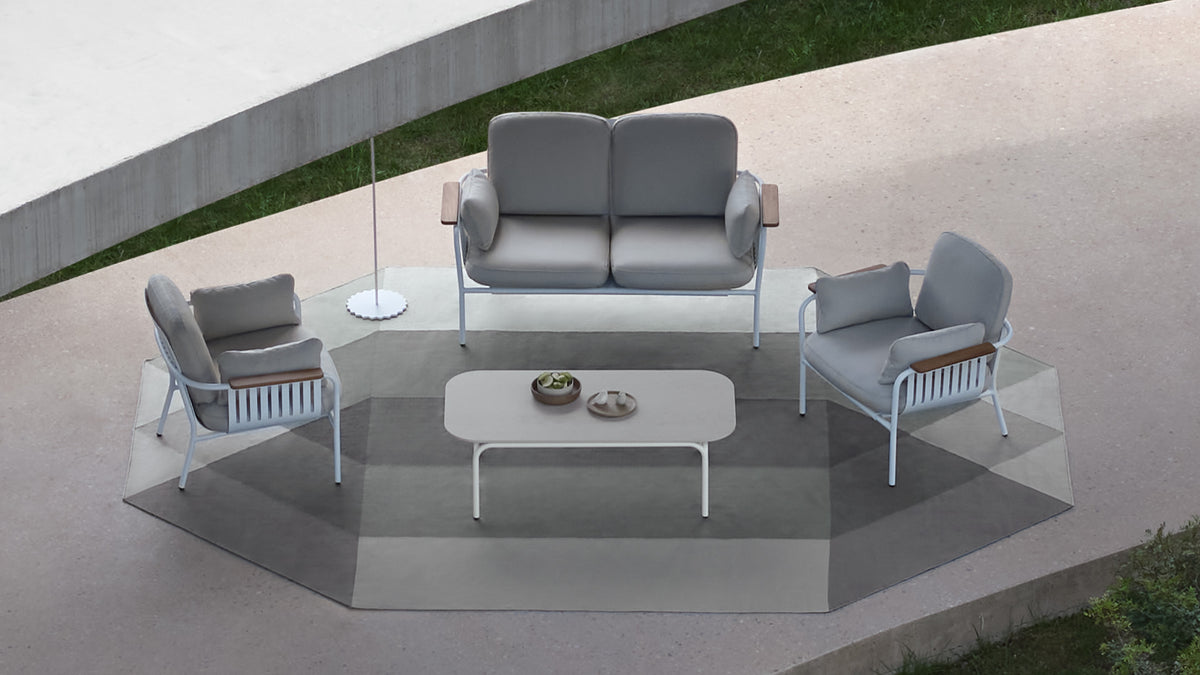 Capa 2 Seat Sofa, image: Gandia Blasco