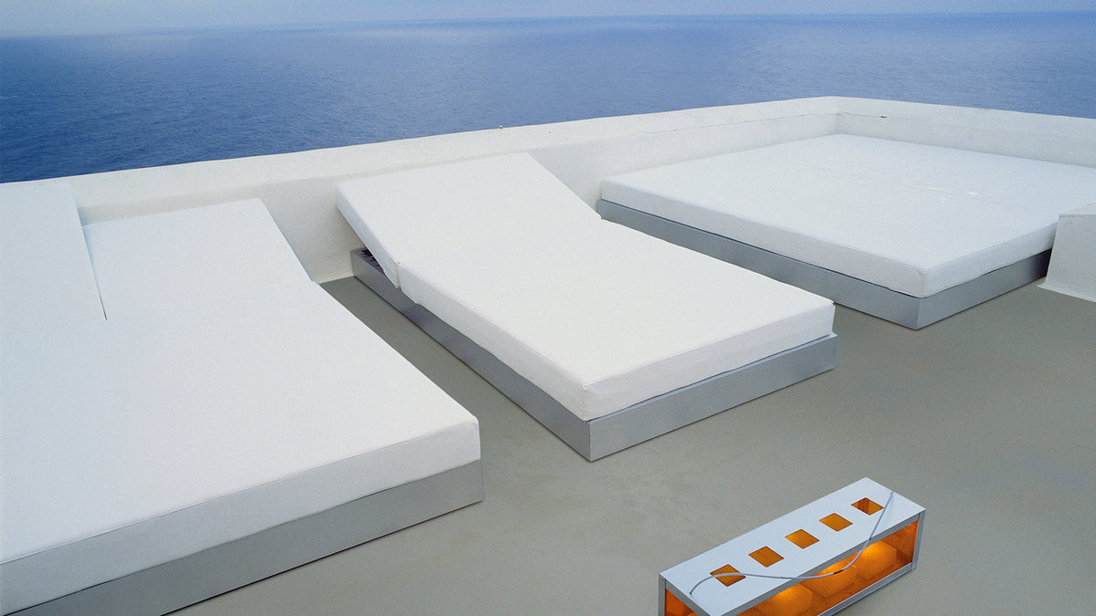 Chill Bed with Backrest, image: Gandia Blasco
