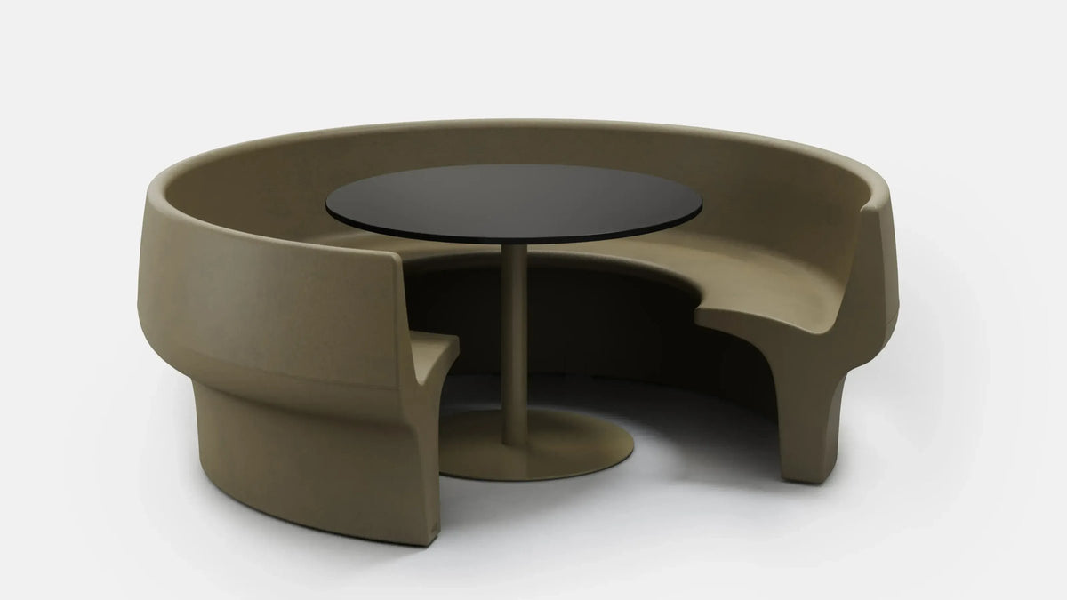 Derlot Cup Booth Seat