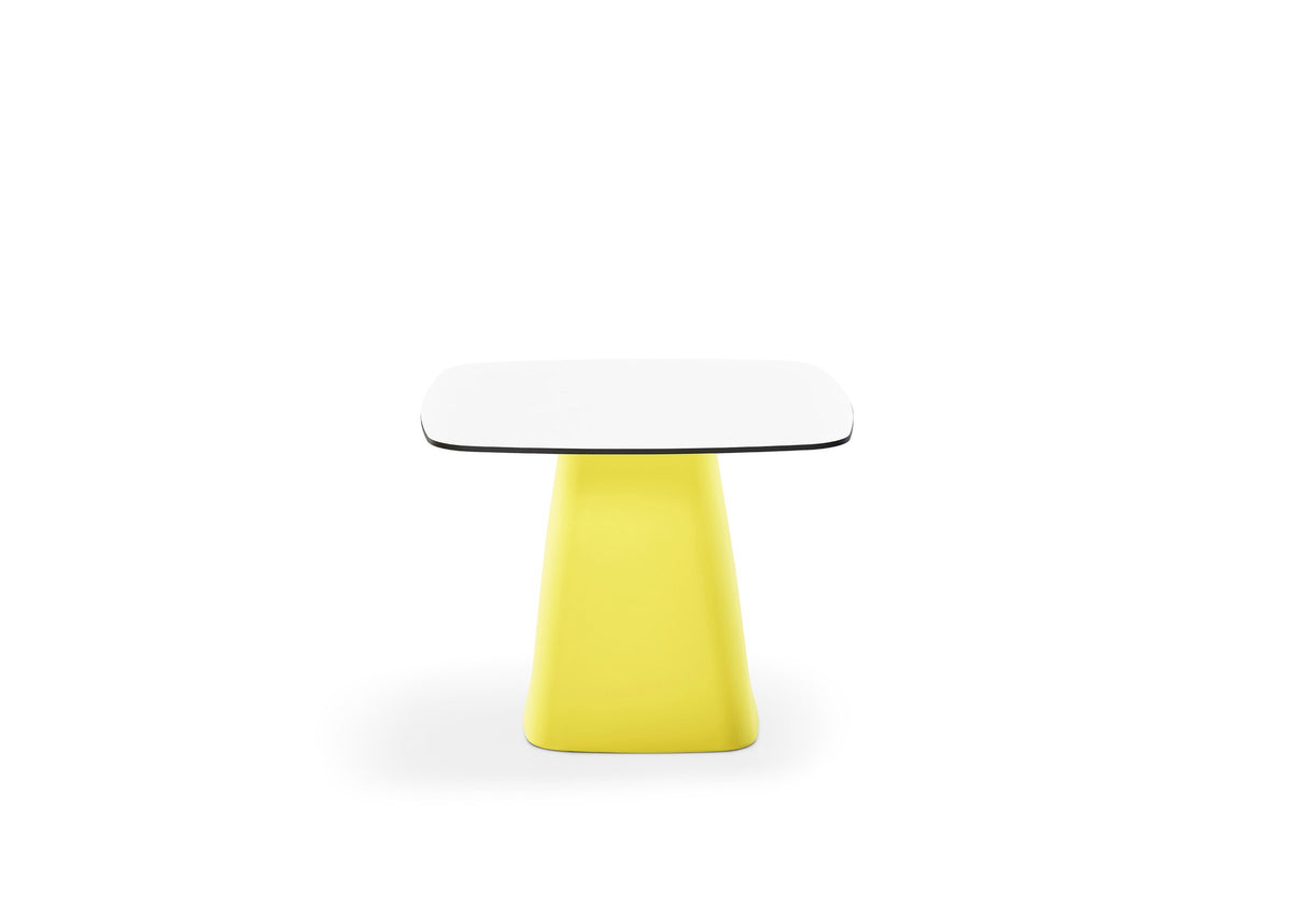 Derlot Kono Table