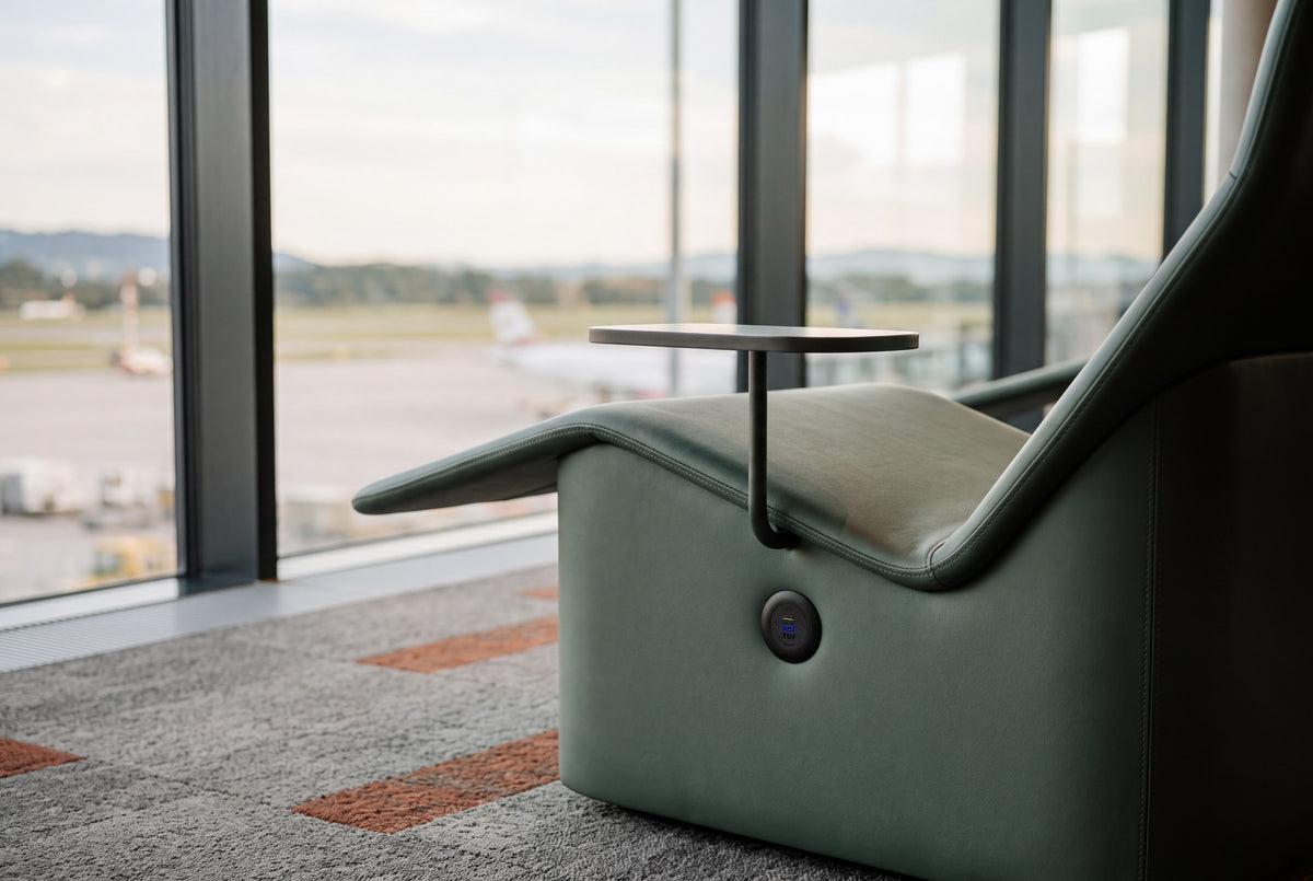 Derlot Laminar Chaise Lounger, floating table and integrated OE Elsafe power