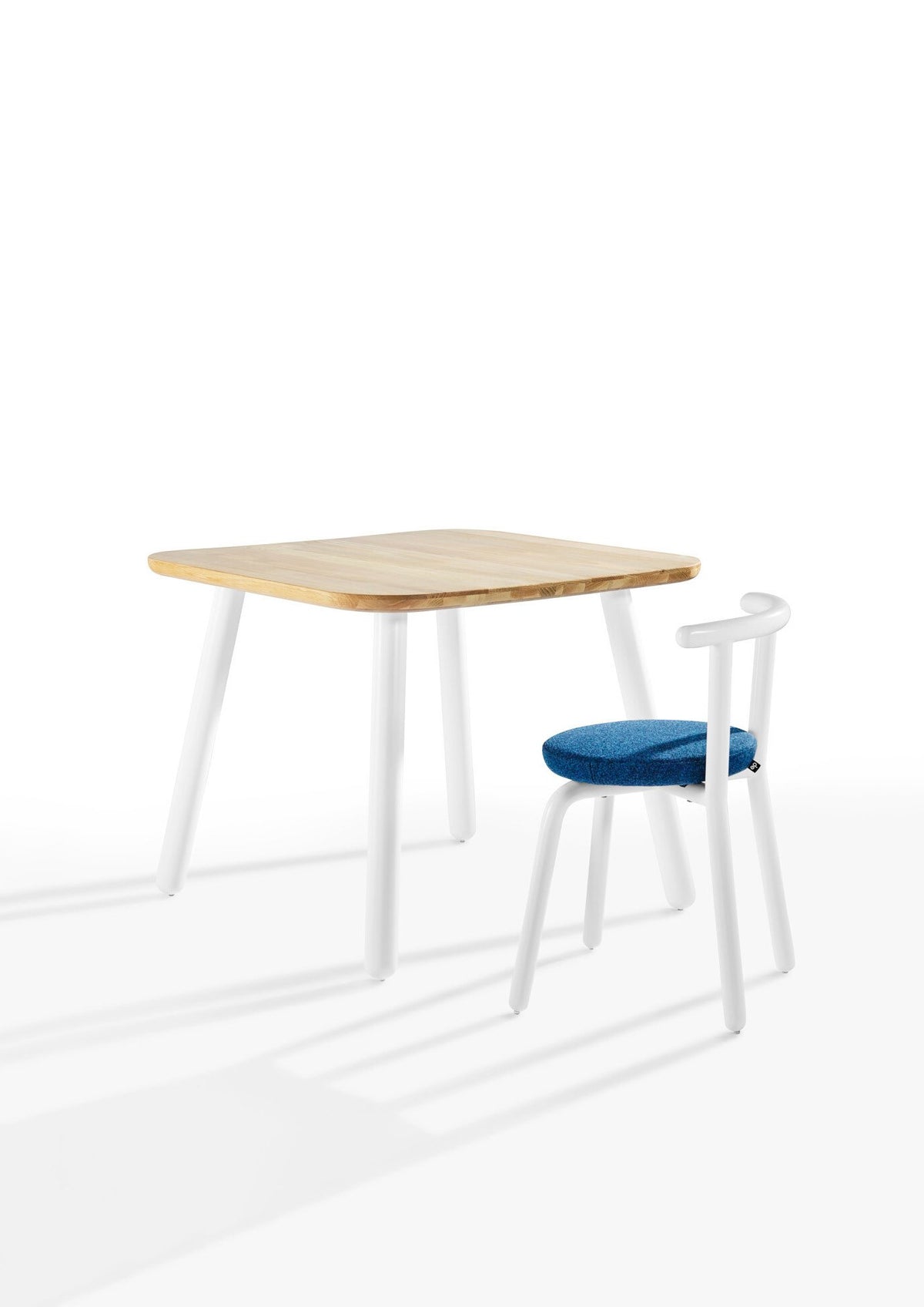 Derlot Picket Chair