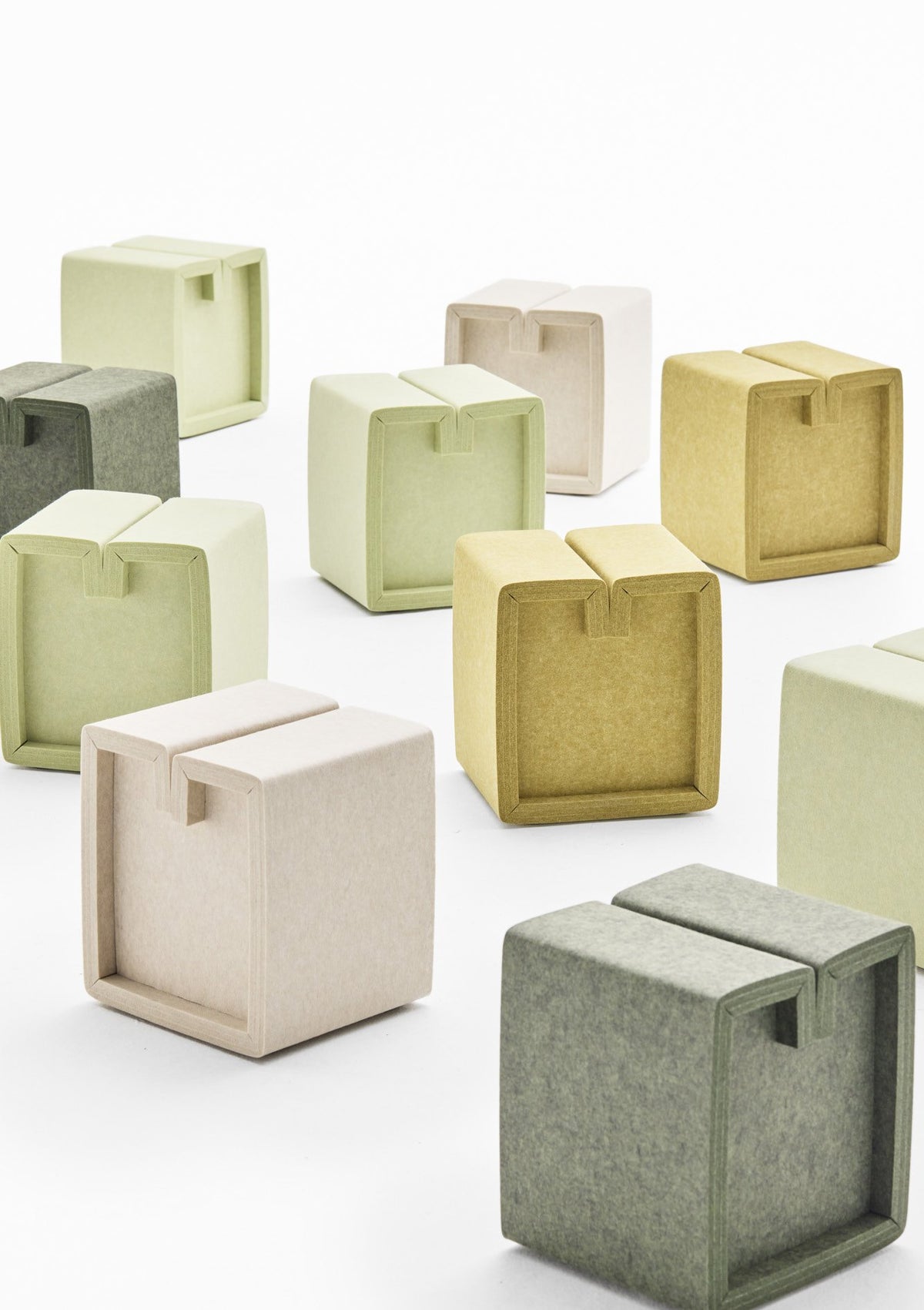 Derlot Plega Kids Stool