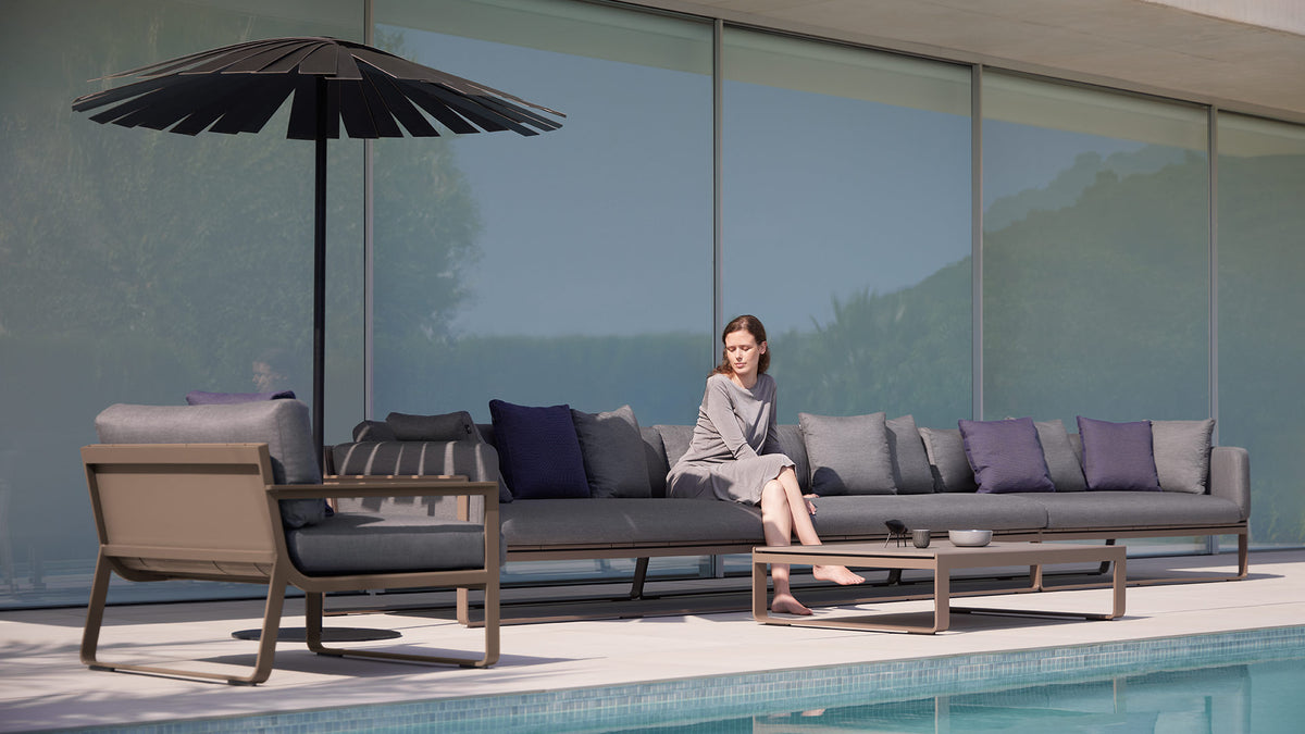 Flat Lounge Chair