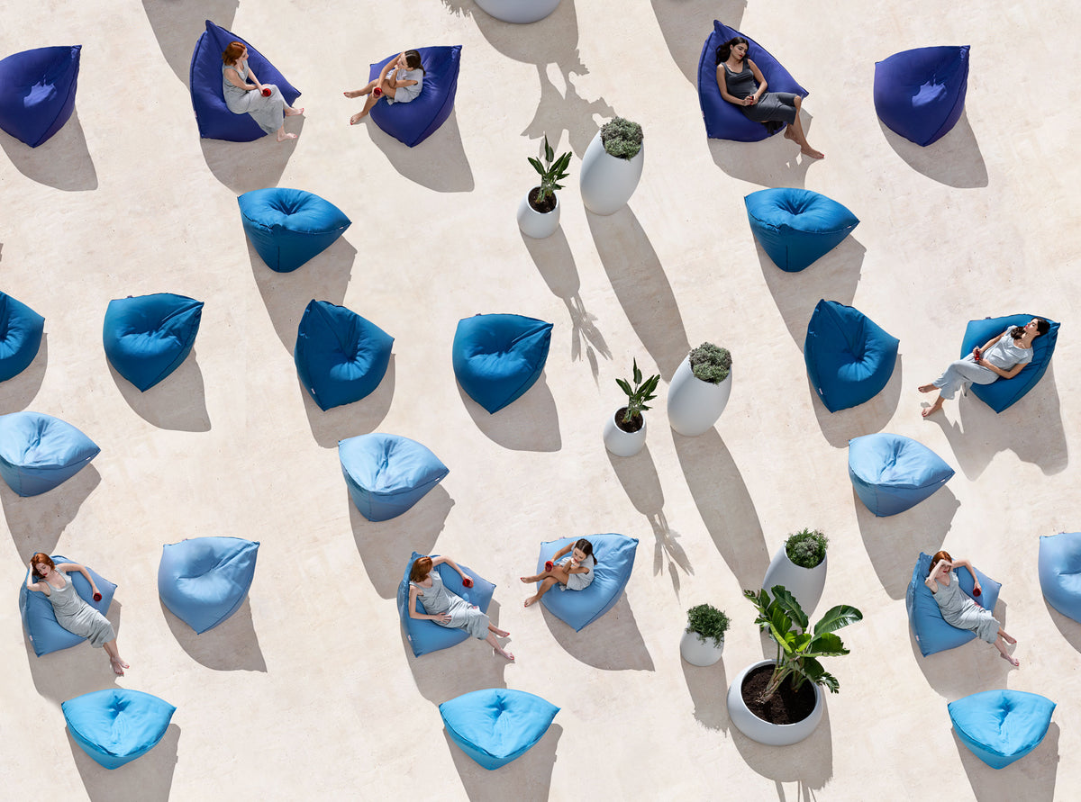Diabla Gobi planters outdoors