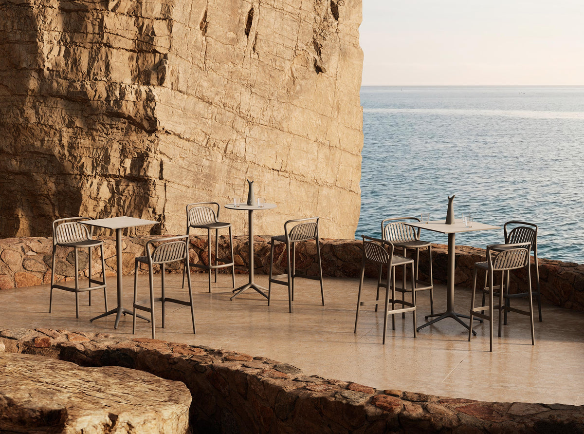 Harbor XL Bar Table by Diabla, image: Diabla