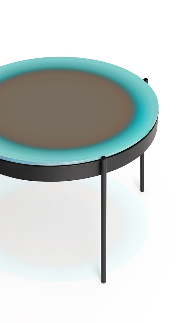 Iris coffee table, image: Gandia Blasco