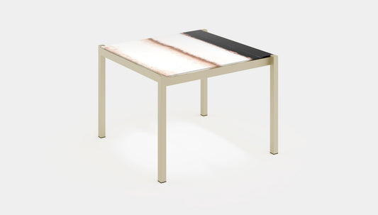 Iris dining table, image: Gandia Blasco
