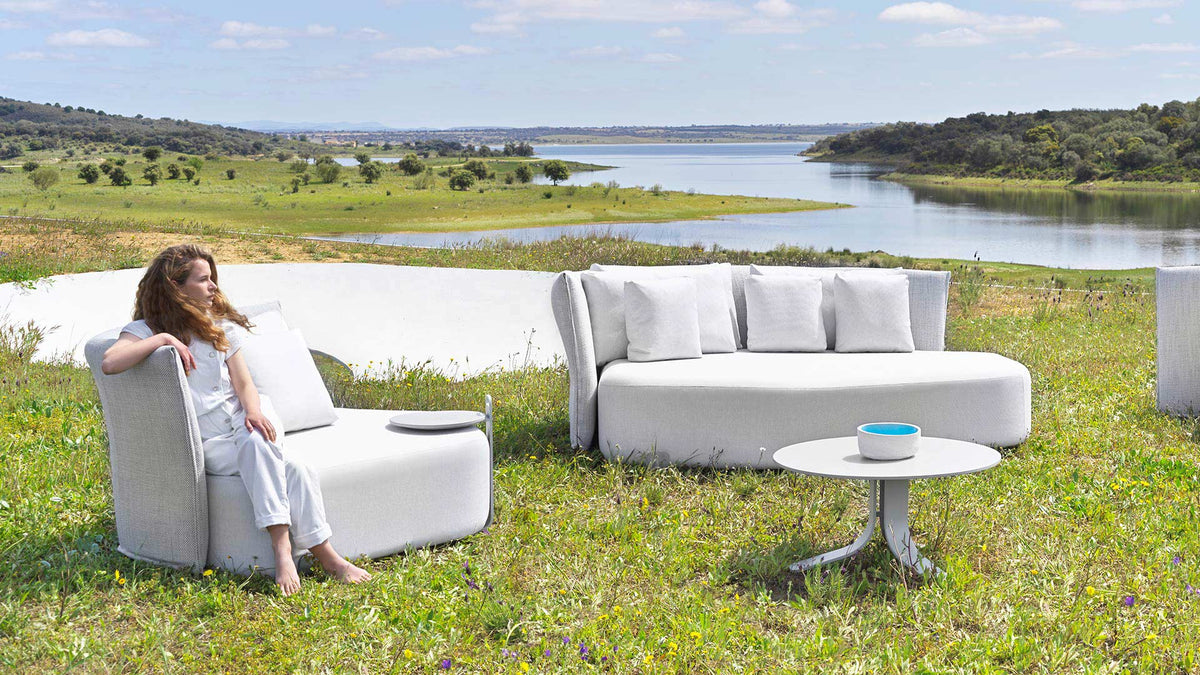 Isla coffee table, image: Gandia Blasco