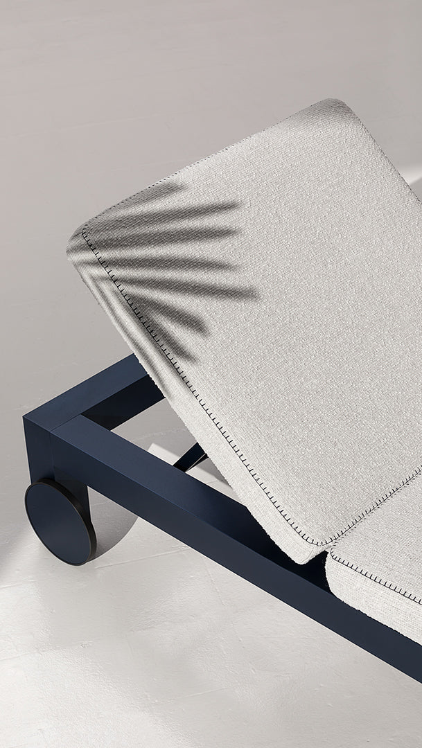 Islablanca chaise lounge, image: Gandia Blasco