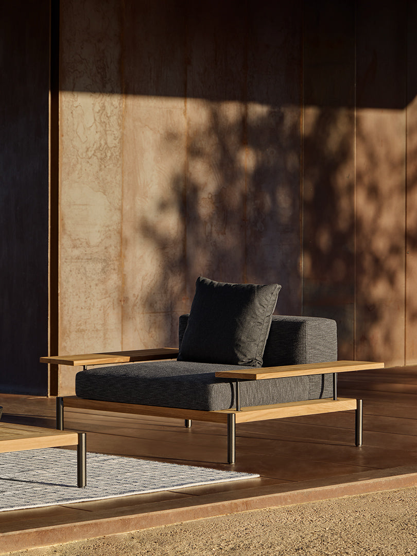 Lademadera lounge chair, image: Gandia Blasco