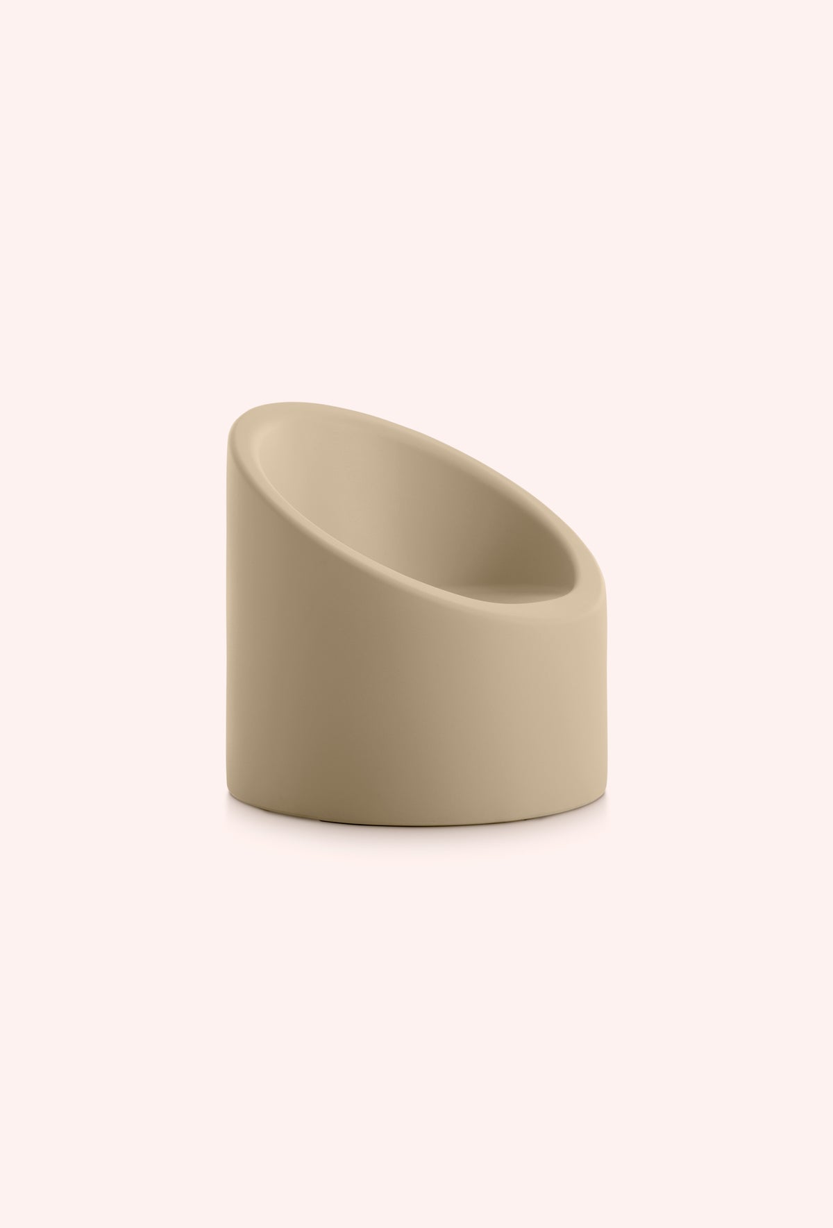 Diabla Lipstick club chair in sand