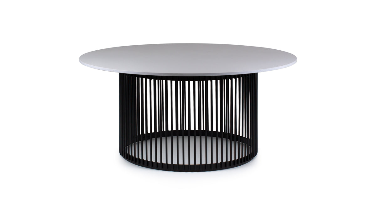 Corda low coffee table, image: Gandia Blasco