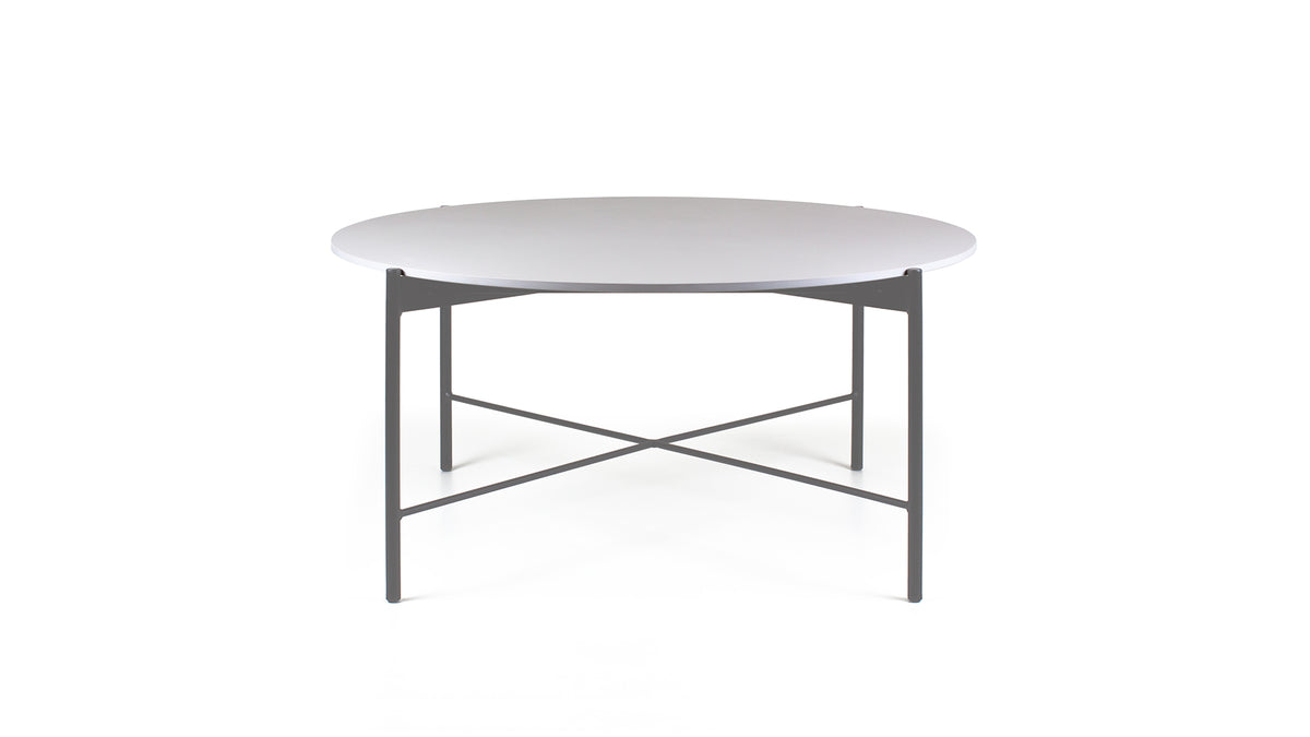 Corda low coffee table, image: Gandia Blasco