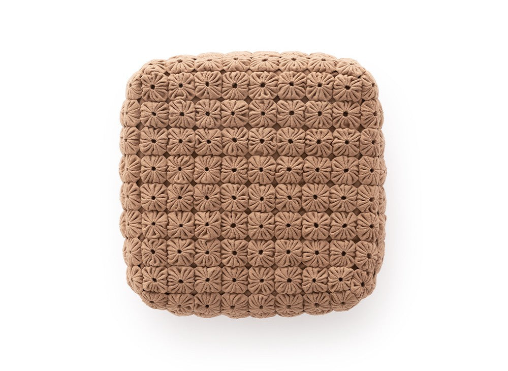 GAN Momos Pouf, Camel