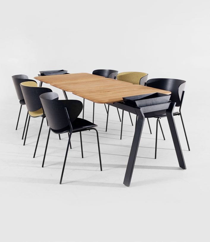 NUNC Ala dining table, oak plates with chairs