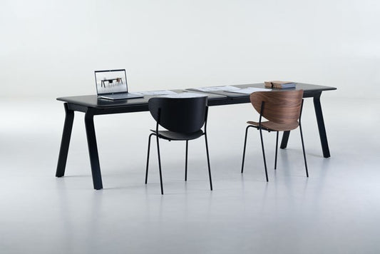NUNC Ala office table, Fenix top with chairs