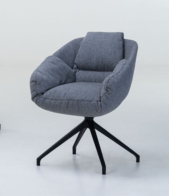 NUNC Ruvo X office chair, front view in blue grey fabric