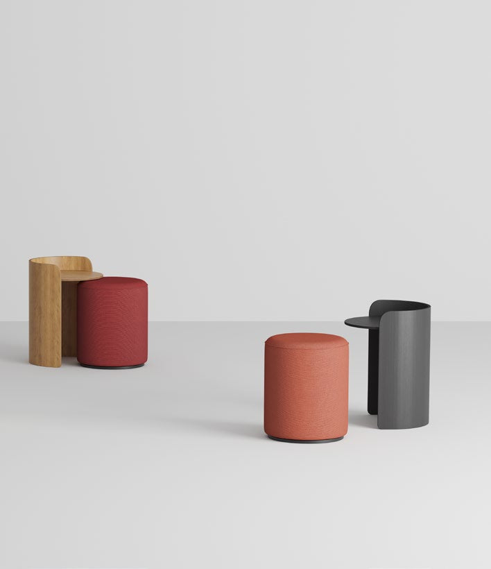 NUNC Skupa A side tables in oak and black with Skupa A pouffes