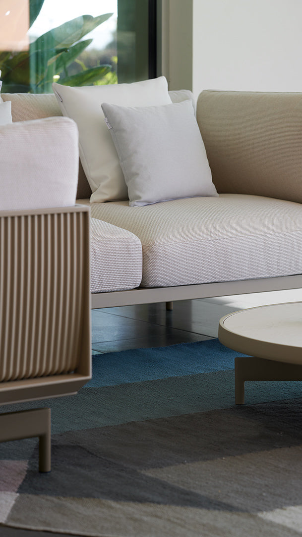 Onde 3 Seat Sofa, image: Gandia Blasco