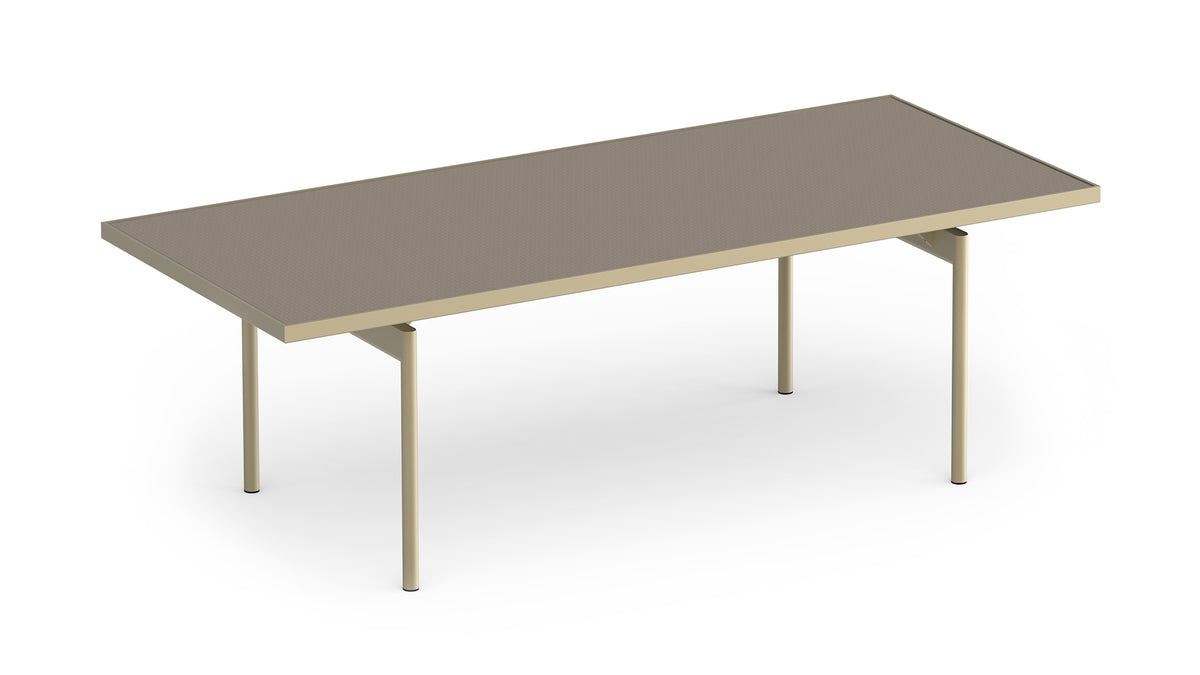 Onde Dining Table, image: Gandia Blasco