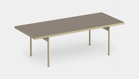 Onde Dining Table, image: Gandia Blasco