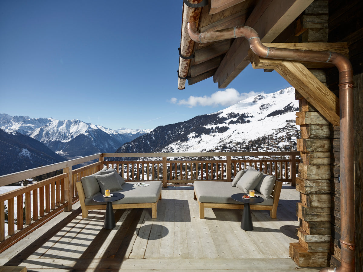 Piet Boon Lars Daybed in situ, Mountain View Chalet Verbier