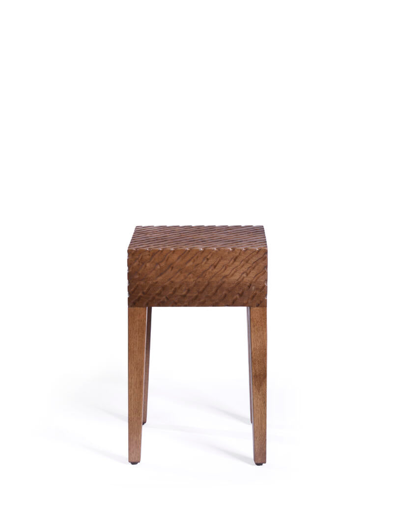 Zanat Quiet Stool