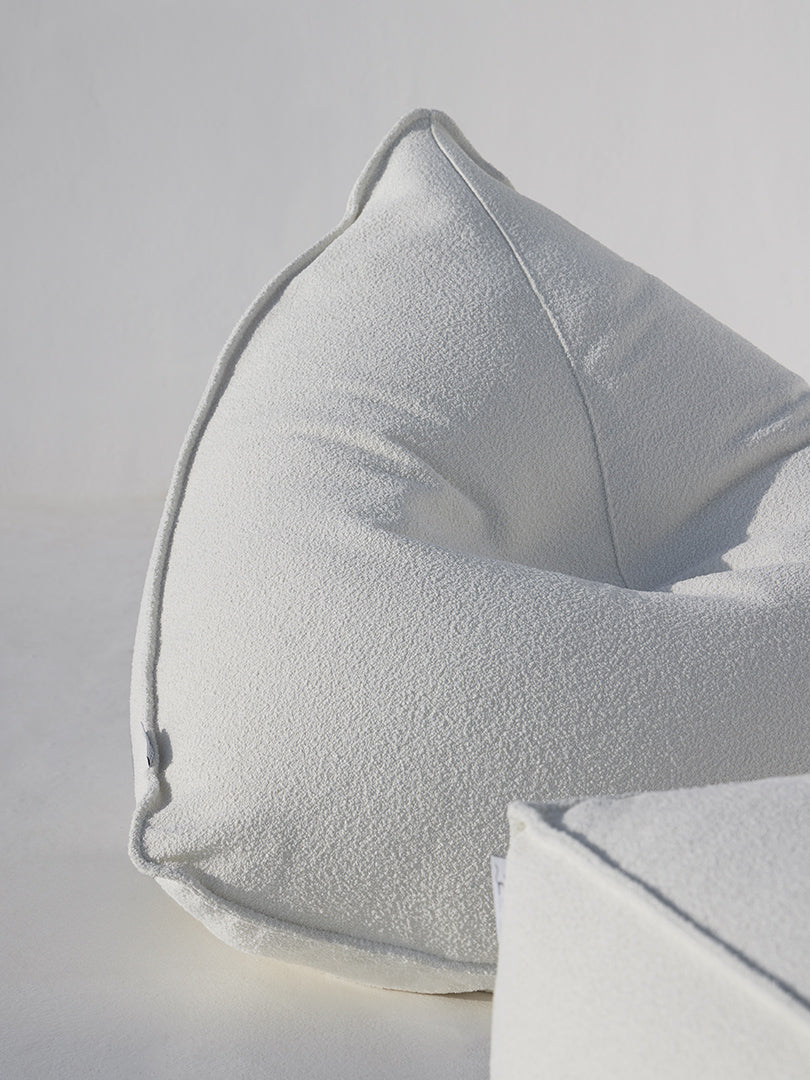Sail pouf, image: Gandia Blasco