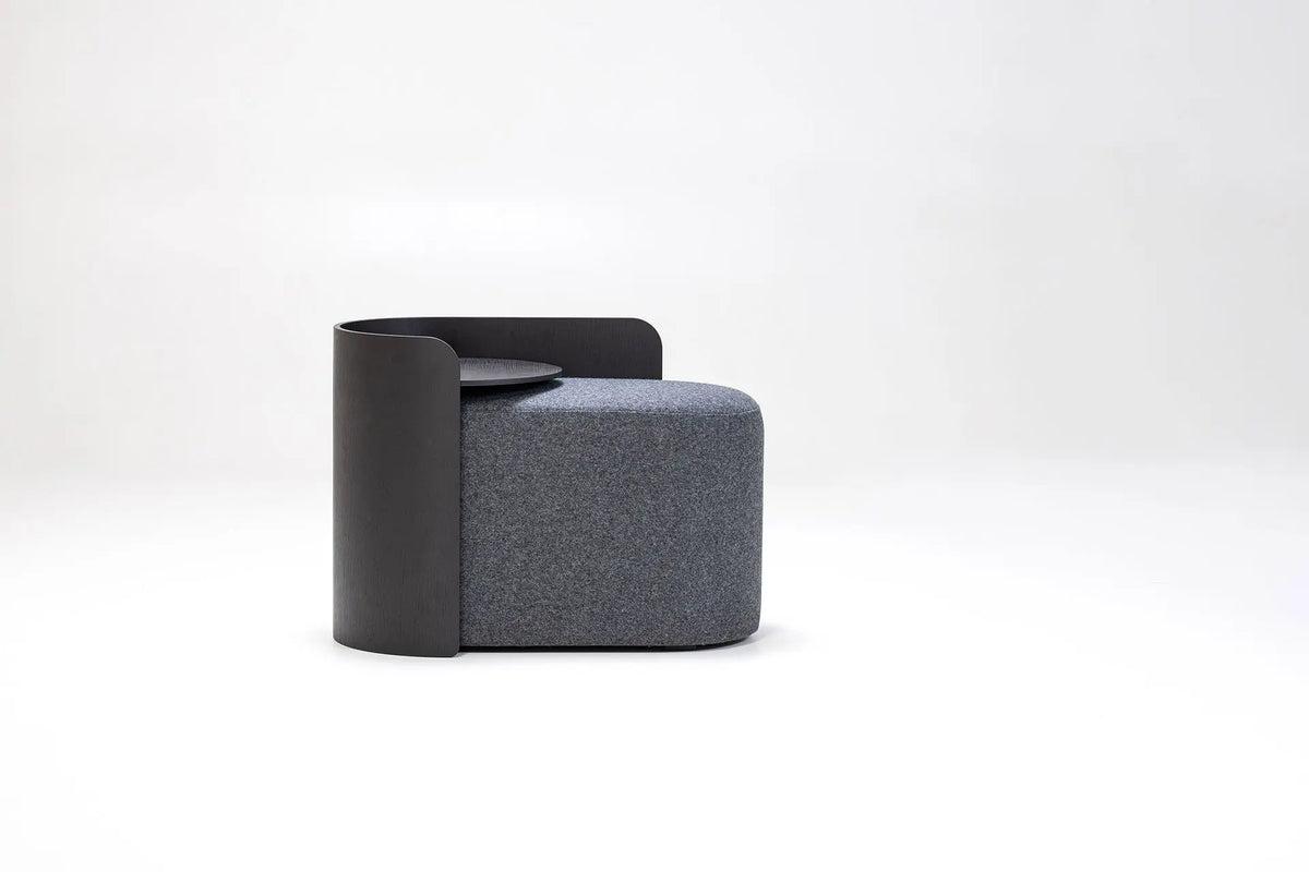 NUNC Skupa B side table and pouf