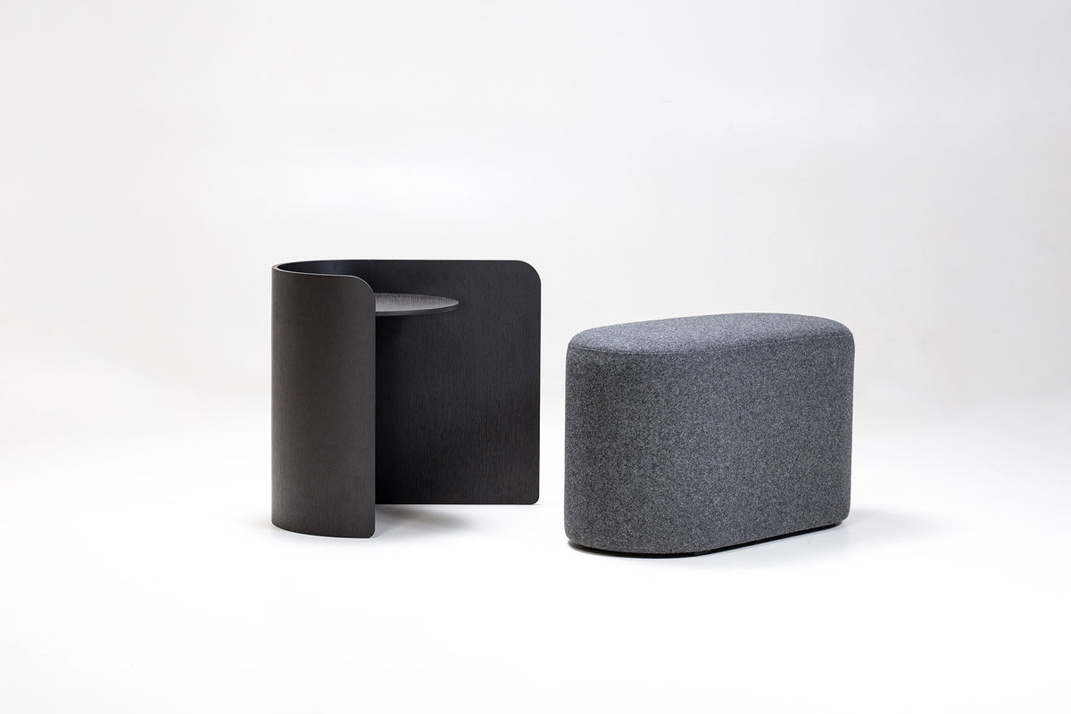 NUNC Skupa B side table and pouf