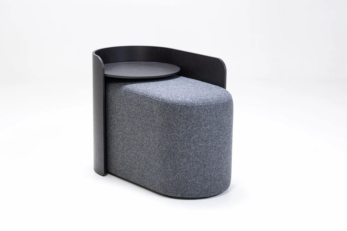 NUNC Skupa B side table and pouf