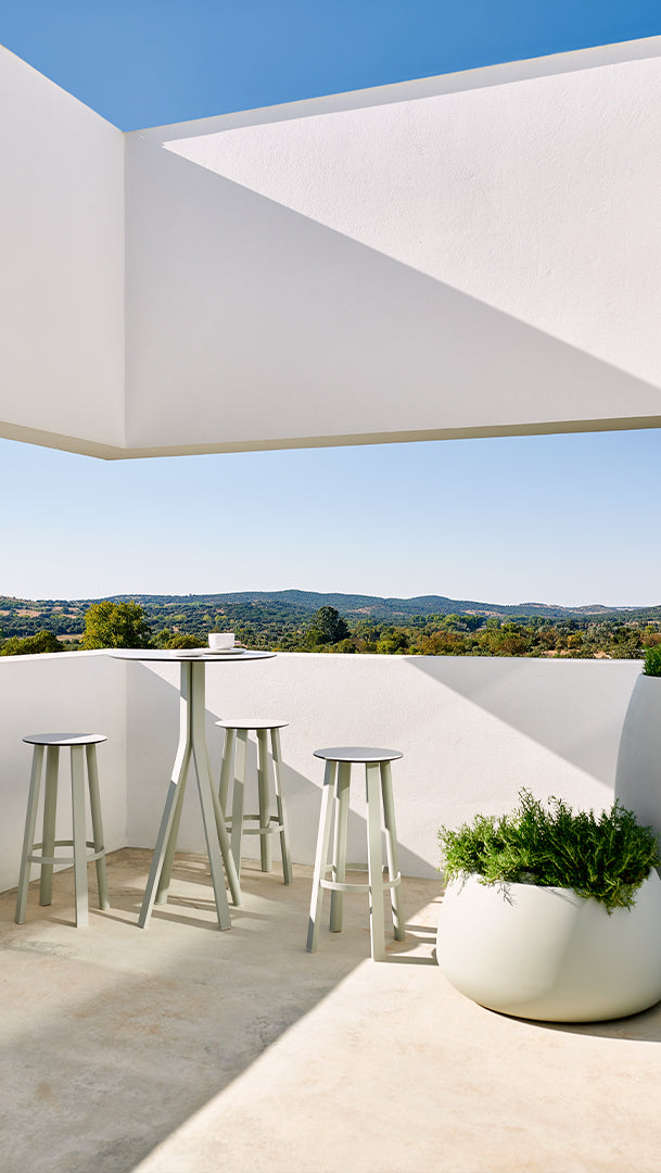 Stack Bar Table