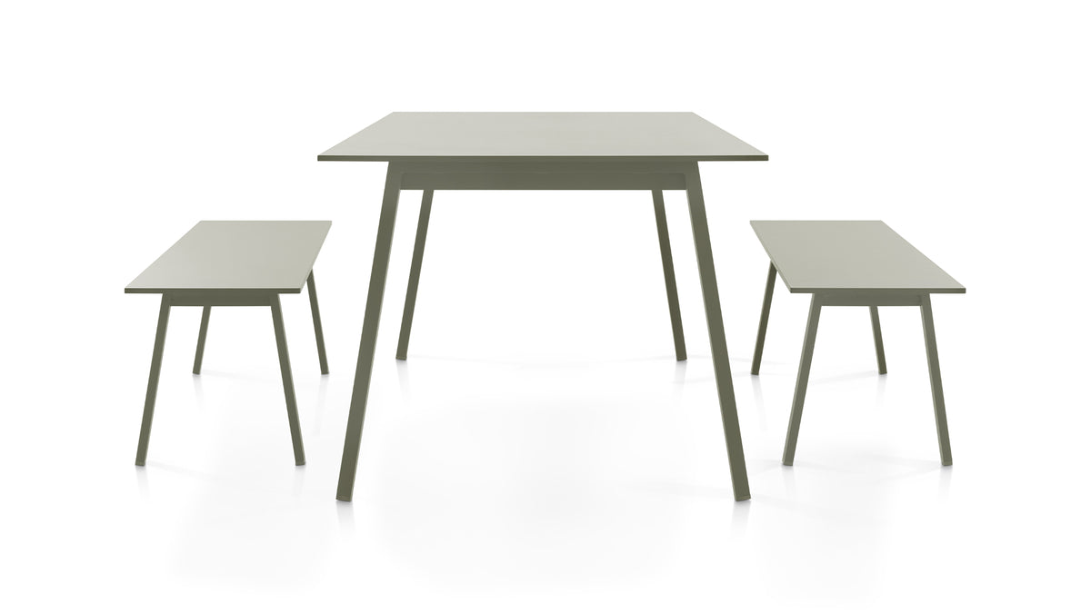 Timeless dining table, image: Gandia Blasco