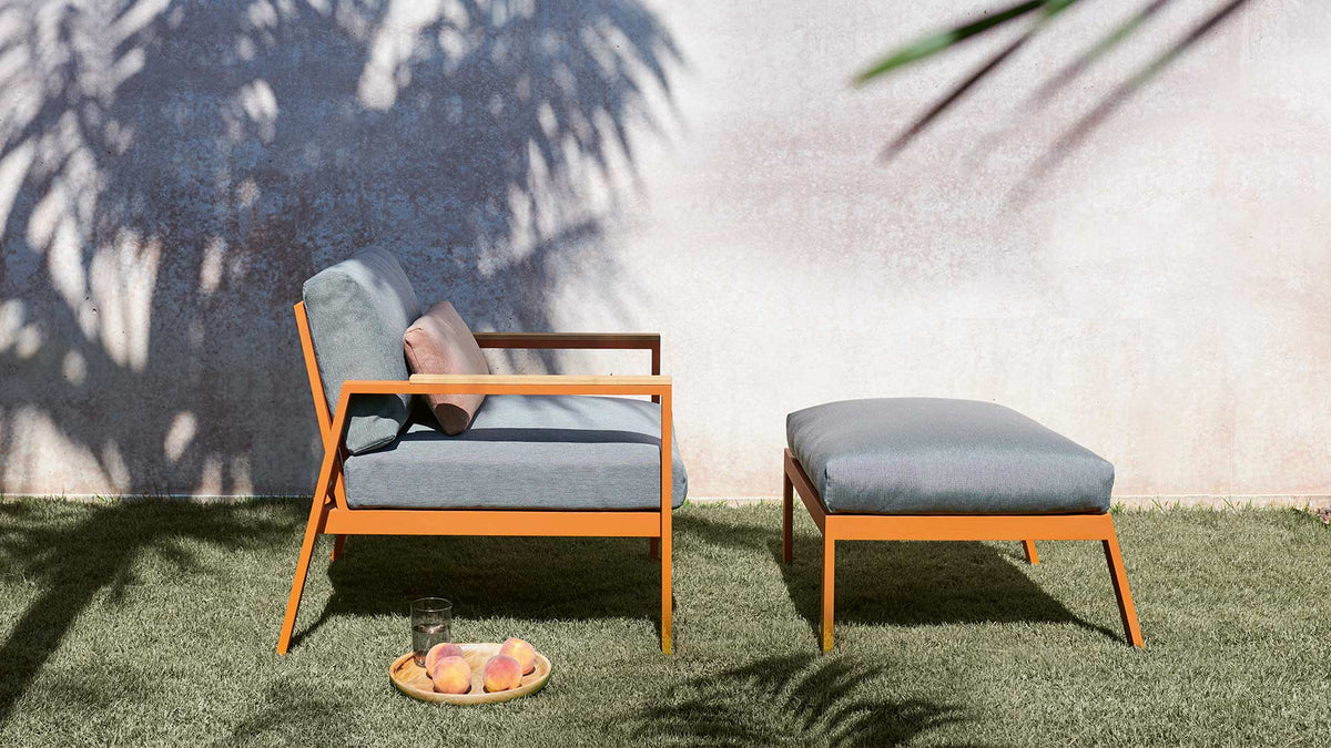 Timeless lounge chair, image: Gandia Blasco