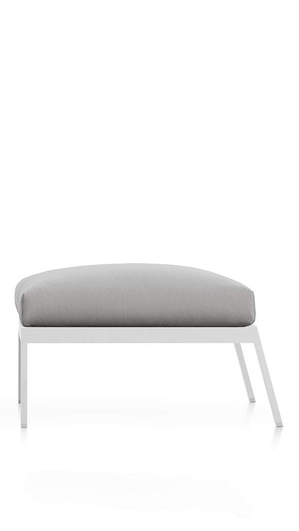 Timeless relax pouf, image: Gandia Blasco